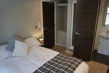 7 bed house, Seedley Park Road, Seedley, Salford, M65NX - Image 3